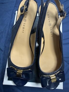 Karen Scott Women's Navy Bow Slingback